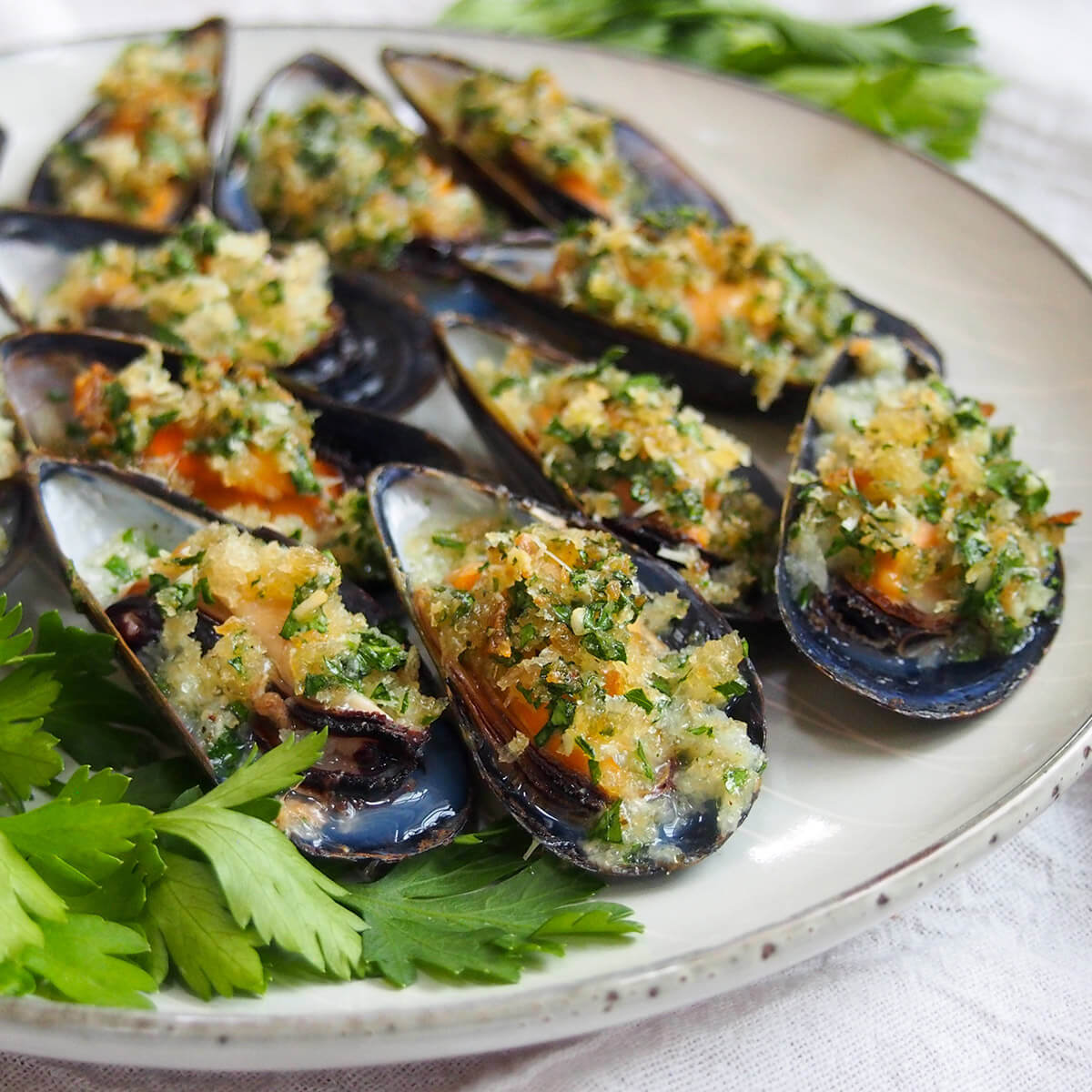 [Frozen Seafood] Cooked Green Lip Mussel Half Shell 1kg