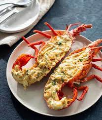[Ready To Cook] Large Cooked WA Lobster Mornay (2 halves)